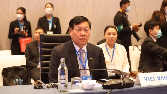 越南卫生部副部长杜春宣。