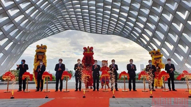 岘港市APEC雕塑公园扩建项目正式竣工。