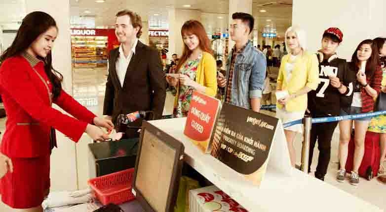 每天从12点至14点，在vietjetair.com网站将出售300万张特价机票。