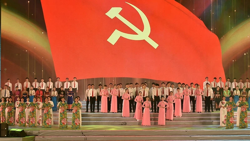 表演节目之一。（图片来源：陈海 唯灵 摄）