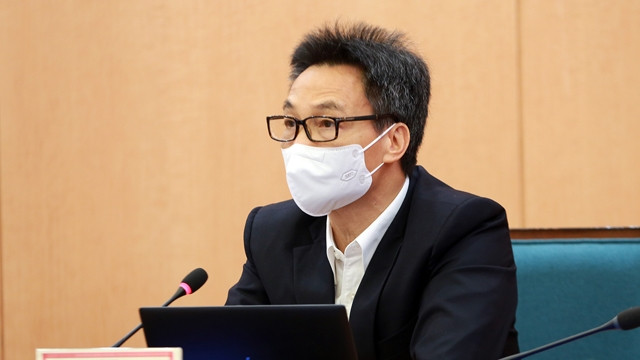 武德儋副总理在会上讲话。