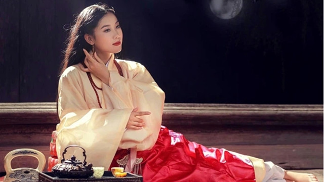 越南女演员、主持人黄凤。