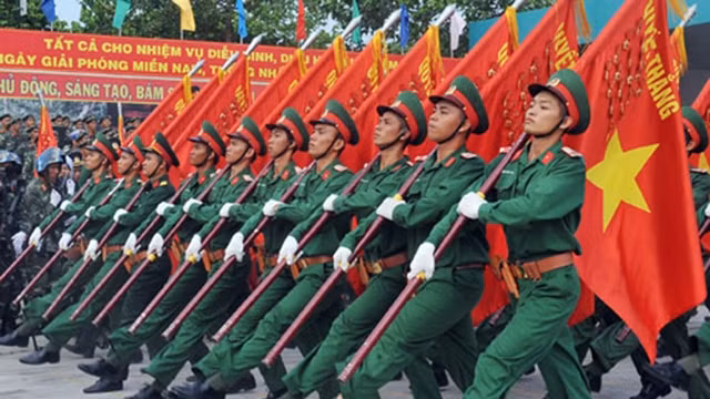 2015年纪念南方解放、祖国统一的阅兵式排练。