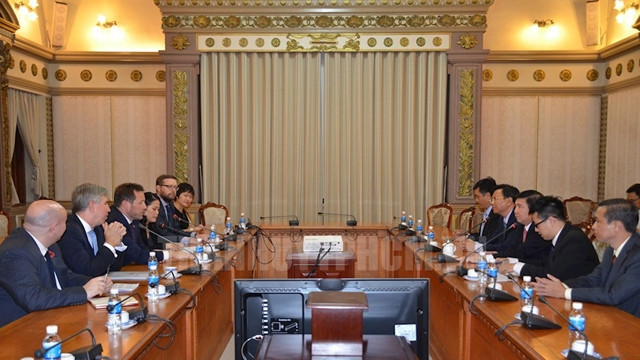 会议全景。（图片来源：胡志明市党部官网）