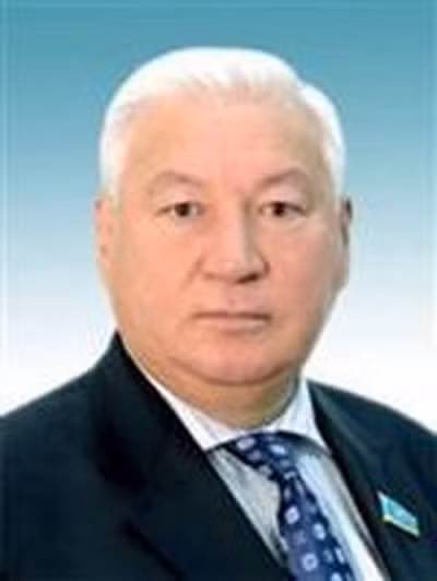 哈萨克斯坦议会马利日斯议长贾库波夫。