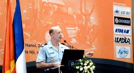 法国民事安全专家布鲁诺大校发表讲话。（图片来源：CPV）