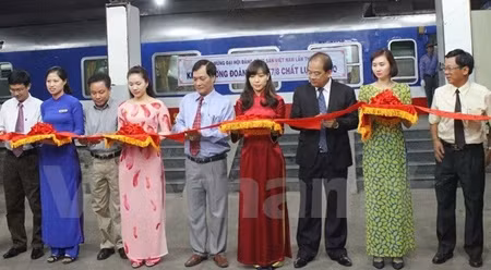 SE7/8豪华列车竣工仪式。（图片来源：越通社）