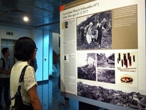 “河内——1972年12个昼夜”展。 (Photo: 图片来源：越通社)