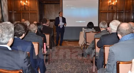 座谈会场景。（图片来源：越通社）