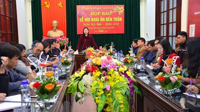 图为2019年越南南定省陈祠开印仪式新闻发布会。