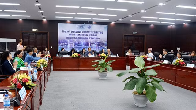 研讨会场景。（图片来源：越通社）