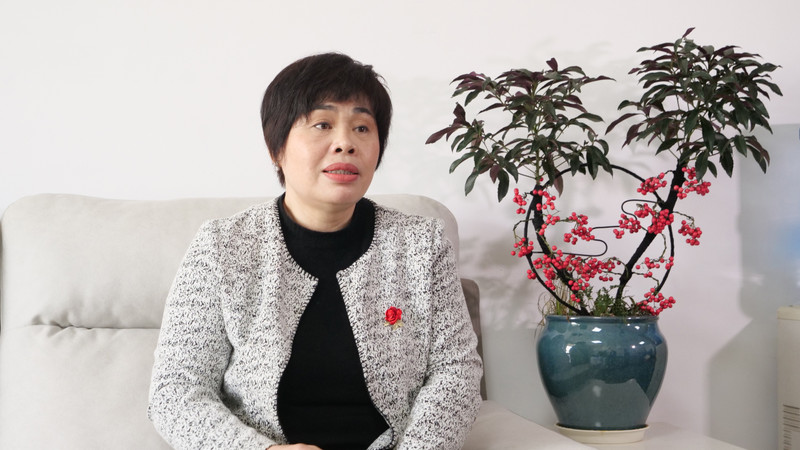 潘金娥教授接受本报驻华记者采访。