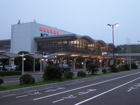 附图。