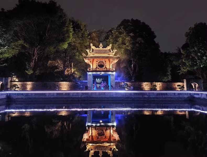 文庙国子监的奎文阁。 