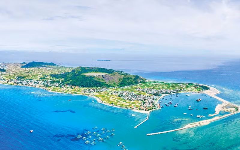 附图：广义省李山岛一角。