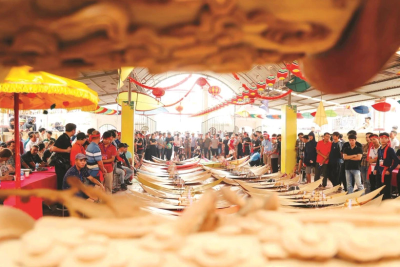河内市千里历史的笛祠风筝故乡。