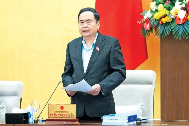 越南国会主席陈青敏。
