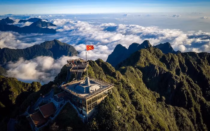 老街番西邦峰(Fansipan)美景。