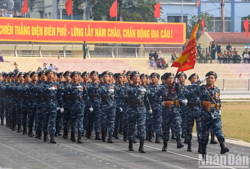 越南人民军各单位。