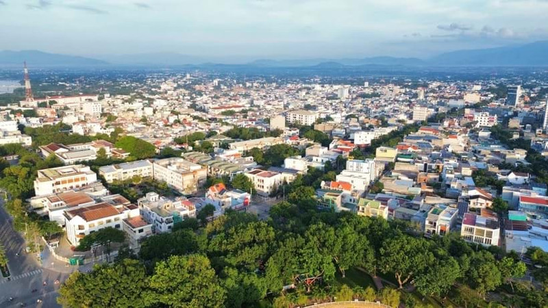 宁顺省优先推进潘朗-塔占市和6个县104个都市区和小区招商引资工作。