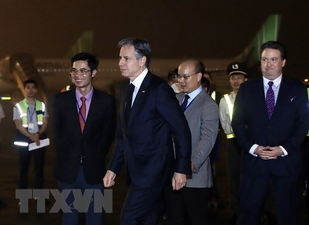 美国国务卿布林肯抵达河内，开始从4月14日至16日对越南进行访问。（图片来源：越通社）