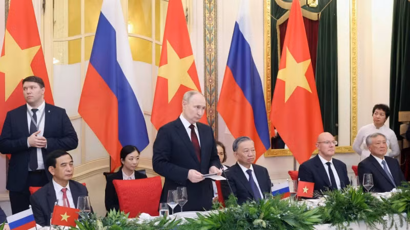 俄罗斯总统普京致辞。