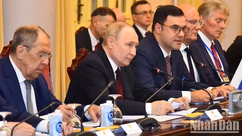 俄罗斯代表团成员。