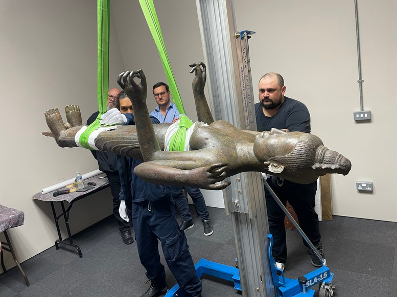 越南再接收一尊珍贵的杜尔加女神青铜雕像。