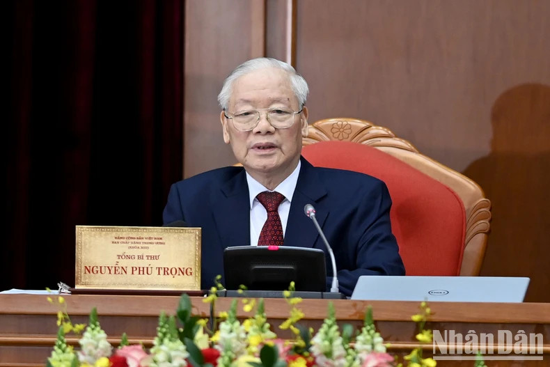 越共中央总书记阮富仲主持会议。