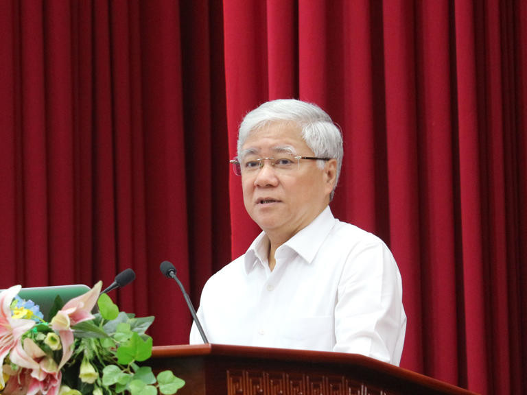 越共中央书记处书记、越南祖国阵线中央委员会主席杜文战。