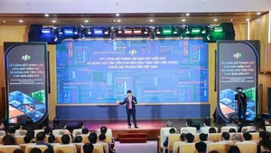 FPT集团成立半导体芯片封装测试厂。