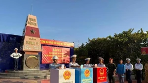 庆和省长沙特别区长沙岛上的投票点。（图片来源：越通社）