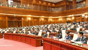 老挝第十届国会第一次会议现场。（图片来源：越通社）