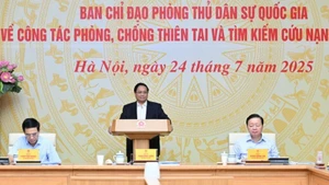 范明正总理主持召开国家民事防护指导委员会第一次会议。