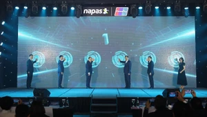 越南与中国宣布建立基于二维码的双边零售支付连接的仪式。