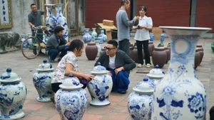 年轻一代在数字时代为越南遗产开辟新路径。