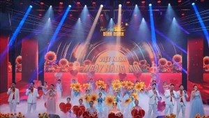题为“追寻黎明”的艺术交流活动响应越南橙剂/二恶英受害者纪念日。（图片来源：越通社）