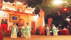 贯真寺夜游项目“镇武钟声”正在吸引广大公众的关注。