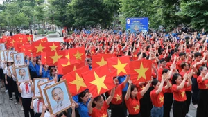 “我爱我的祖国”旅程吸引团员、会员、青年和各阶层人民积极参与。
