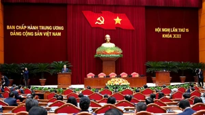 越共第十三届中央委员会第十五次全体会议圆满闭幕。