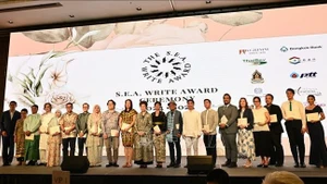 颁奖典礼场景。（图片来源：越通社）