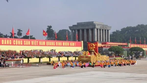 纪念八月革命胜利和国庆80周年庆典今日上午隆重举行【组图】