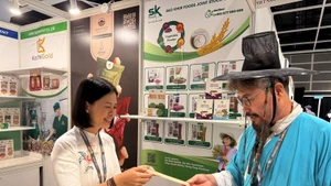 越南产品在第35届香港（中国）美食博览会上受到关注。
