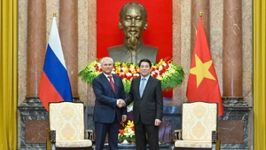 越南国家主席梁强会见俄罗斯国家杜马主席维亚切斯拉夫·沃洛金。