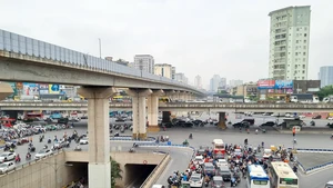 附图。