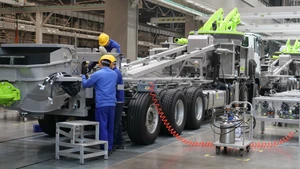 中联重科的混凝土泵送机械智造园区一角。