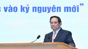 范明正总理在会上发表讲话。（本报记者 陈海摄）