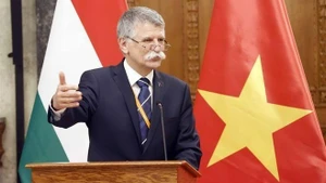 匈牙利国会主席格维尔·拉斯洛。（图片来源：越通社）