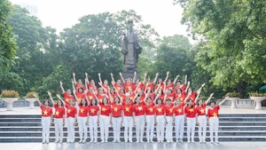 河内将有1万人现场参加“与越南一同前进”全国徒步活动。