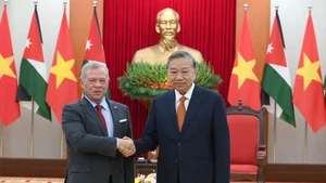 苏林总书记与约旦国王阿卜杜拉二世·伊本·侯赛因。